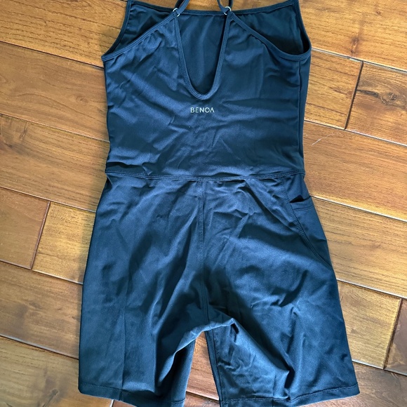 Benoa Active Romper - Picture 4 of 6